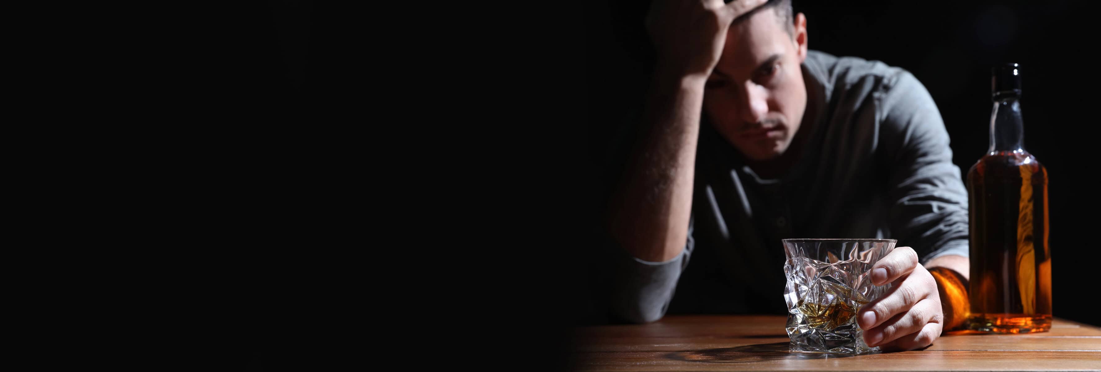 Alcohol Use Disorder in Working Professionals: Confidential Evening IOP in Chicago