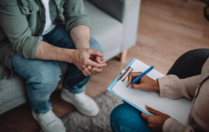 PHP vs IOP in Illinois: Which Level of Mental Health Care Do You Need?
